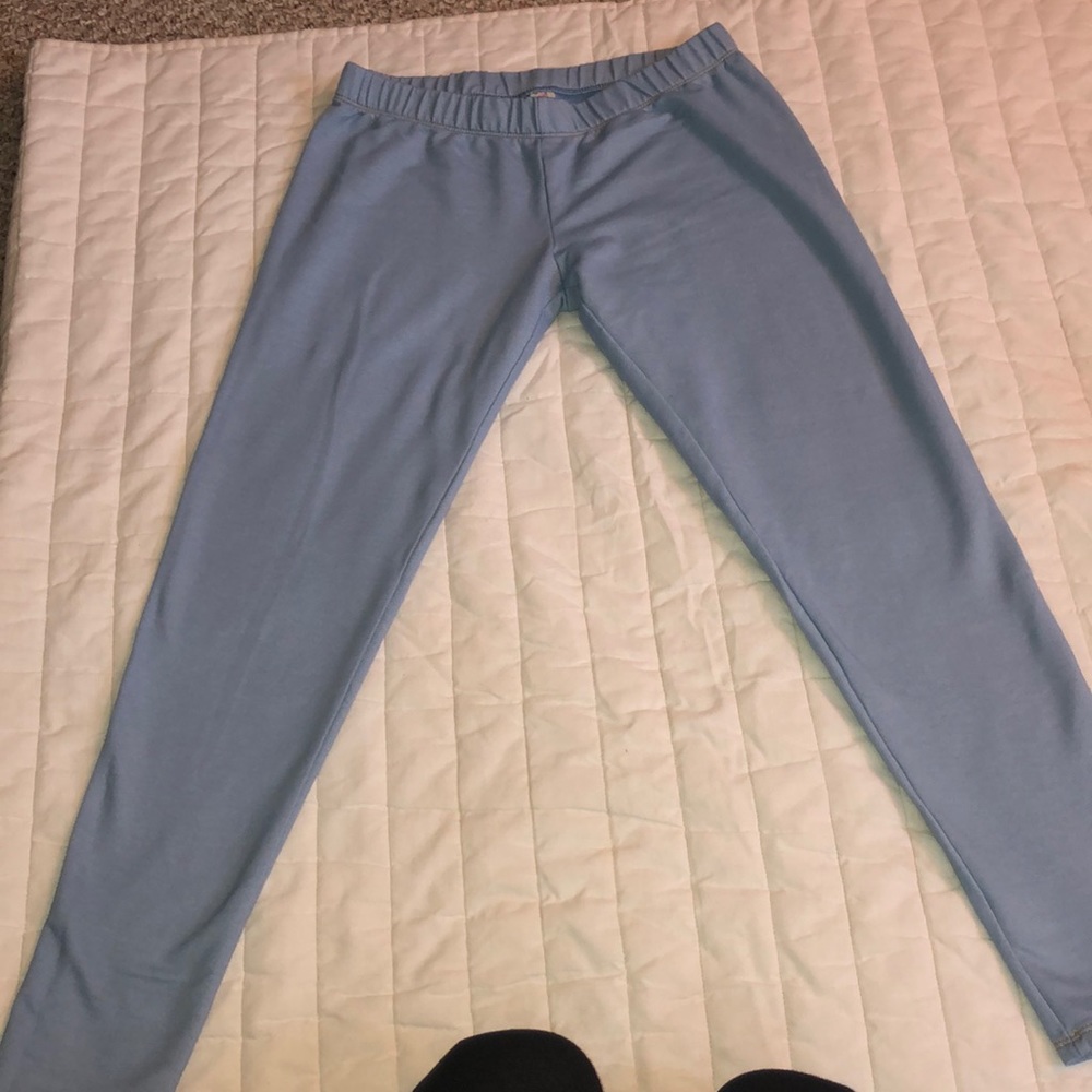 No boundaries sky blue leggings.